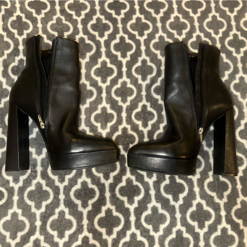 Steve Madden Dalina Black Leather platform heel ankle boots 8.5 - Picture 6 of 9